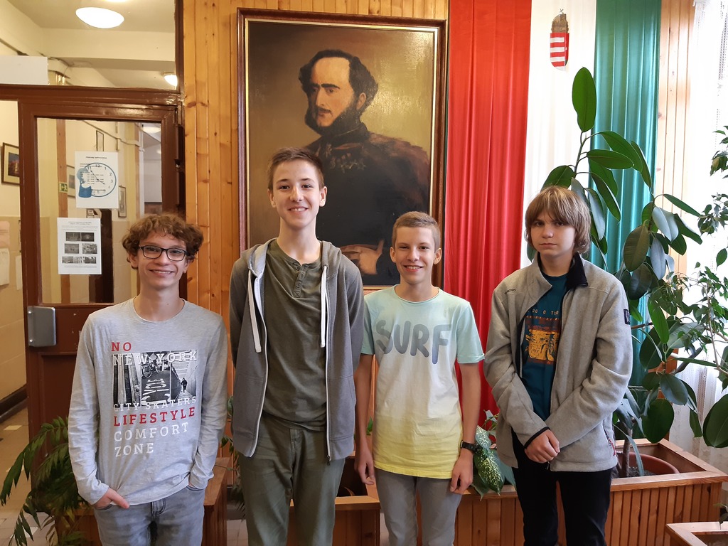 A III. helyezett csapat