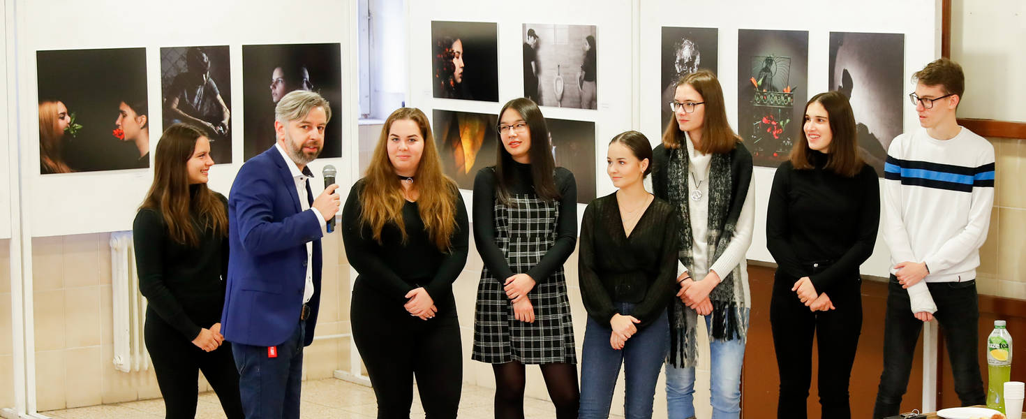 Csikós Árpád és tanítványai a kiállítás megnyitóján