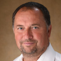 Antal Iván profilképe